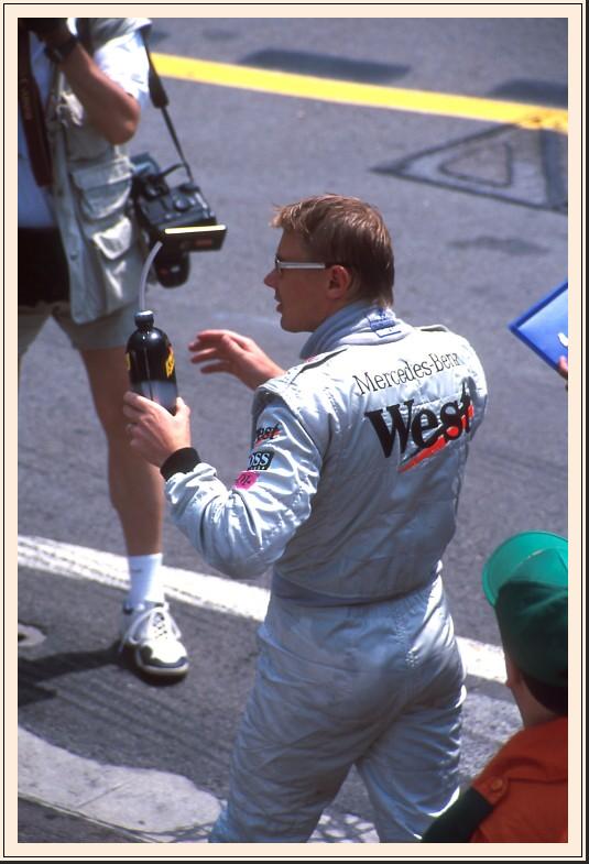 Mon00-01-p05-Hakkinen.jpg