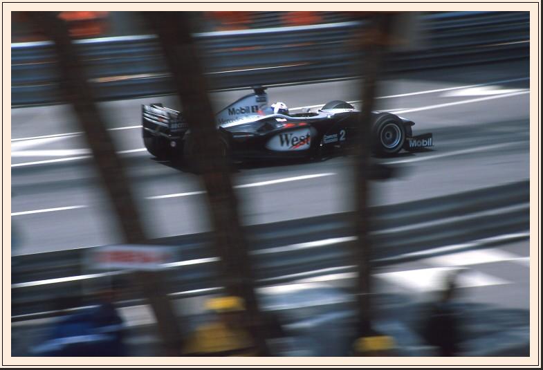 Mon00-02-c02-Coulthard.jpg