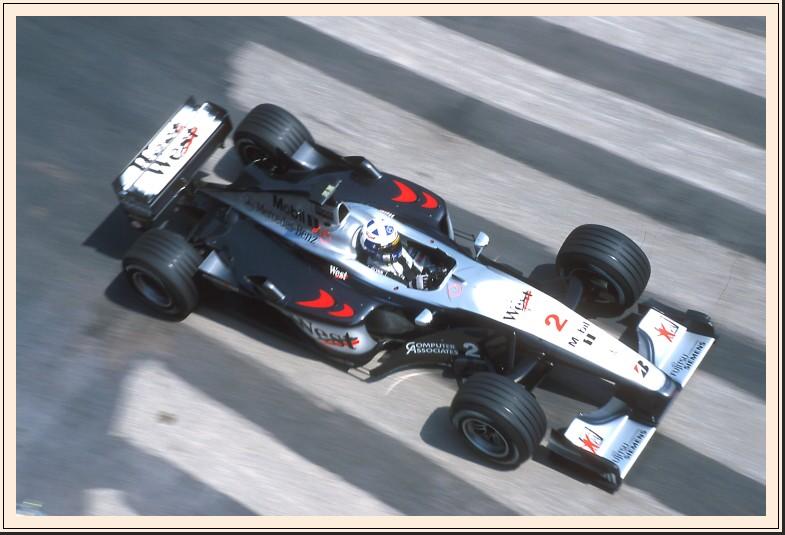 Mon00-02-c03-Coulthard.jpg