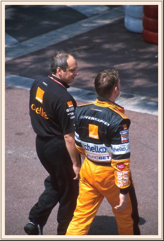 Mon00-19-p01-Verstappen.jpg