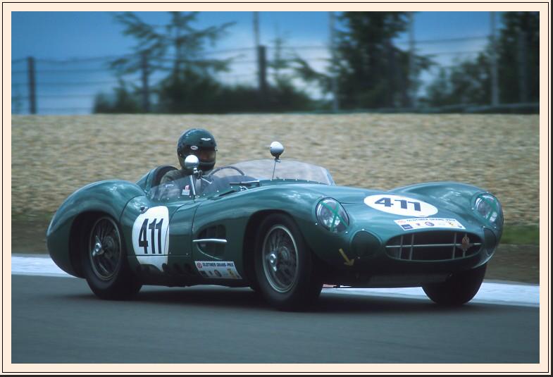 OGP01-SC50-411-02-Aston-Martin.jpg