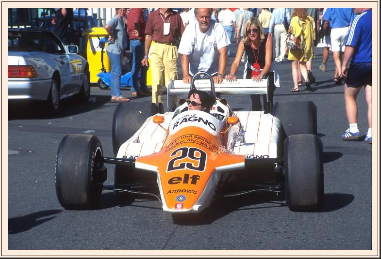 OGP98-TGP-29-03-Arrows.jpg